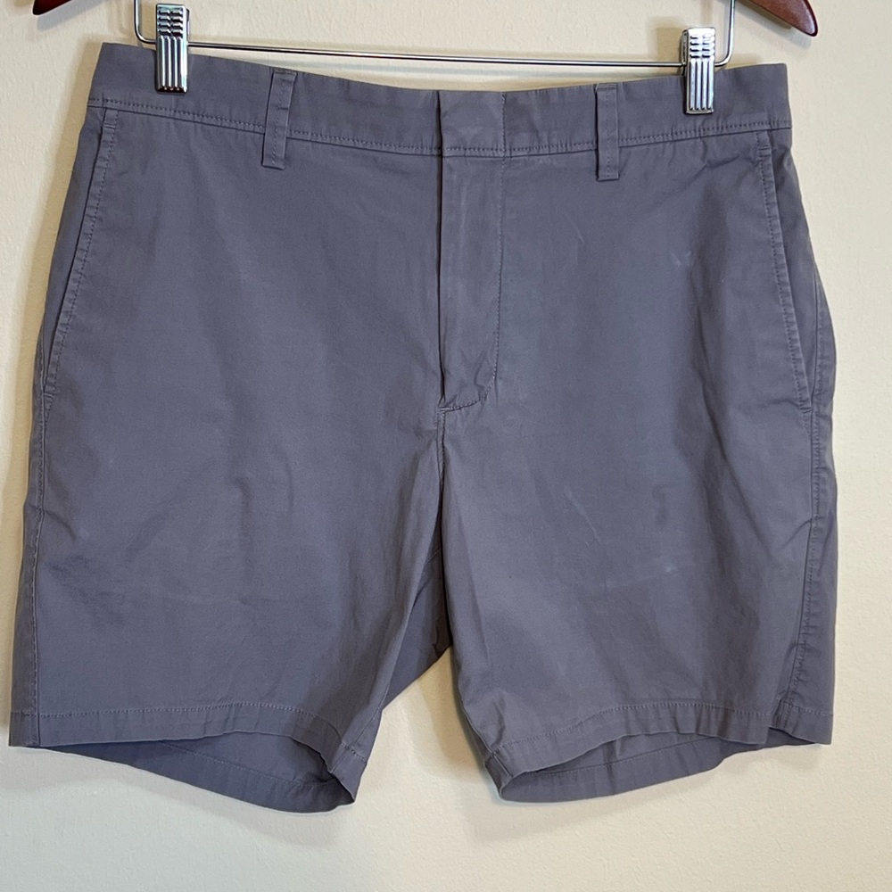 J CREW MEN’S GRAY LUDLOW SLIM SHORTS SZ 34